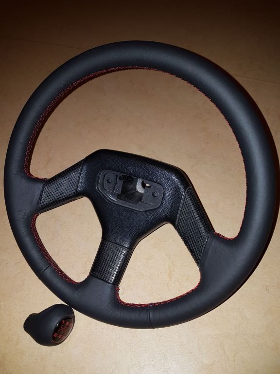 Stuur en pookknop.jpg